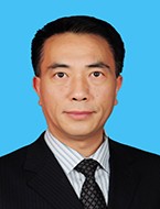 龙大轩